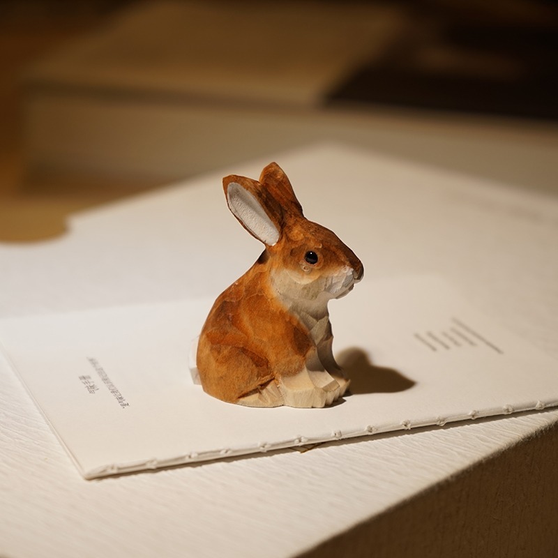 Sculpture en bois sculpté à la - Desk Setup Nature avis et prix